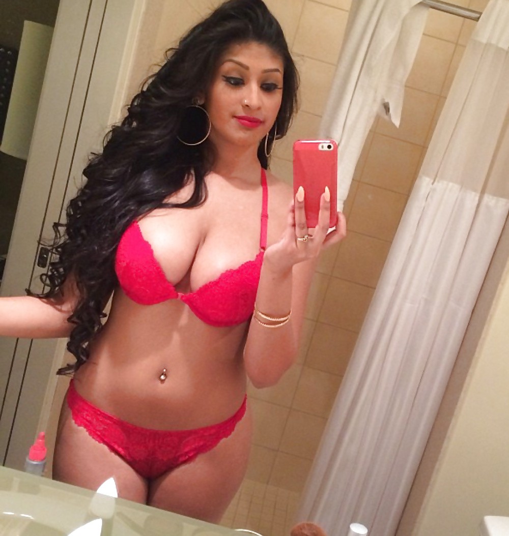 Desi Teen Indian Girls Click Sensual Dick Arousing Selfies Fsi Blog
