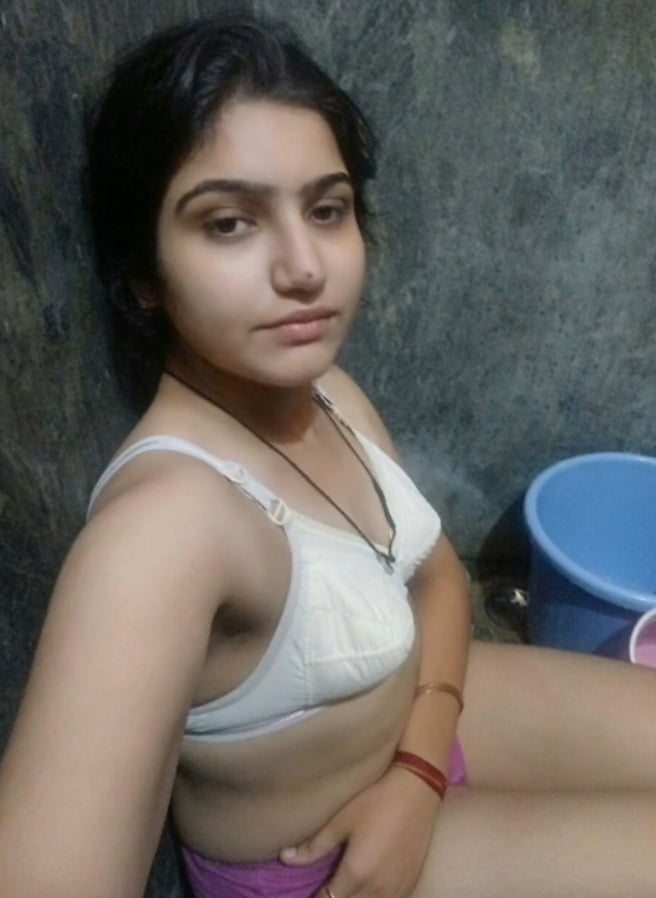 Erotic Indian Beauty Is Teasing With Her Lovely Assets